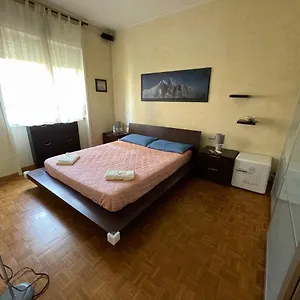  Appartamento Impeccable 3 Bedroom House Up To 6 People 10 Minutes Away From Duomo Italia